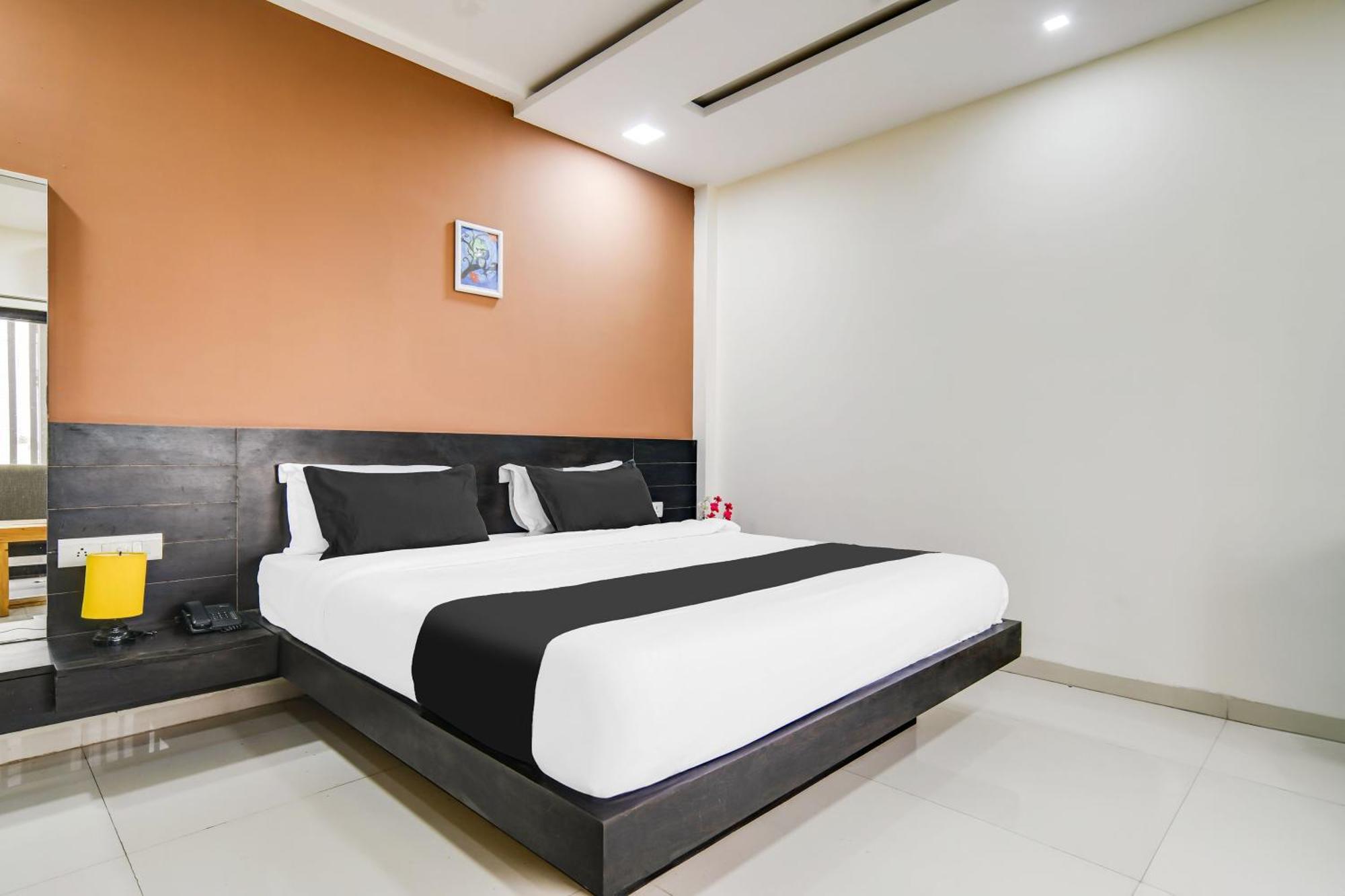 Super Collection O Indore Near Omax City 1 Kanadiya Extérieur photo